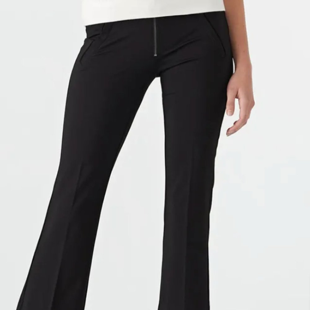 Karl Lagerfeld COMPRESSION FLARE CROPPED PANT sz 10 NWT